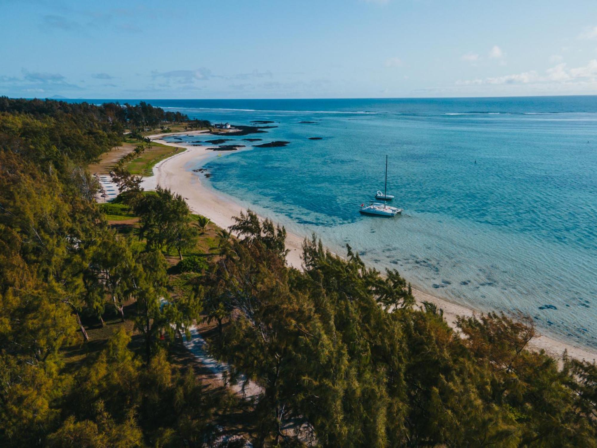 Sunrise Attitude (Adults Only) Hotel Belle Mare Buitenkant foto